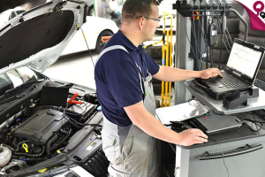 Car computer maintenance1